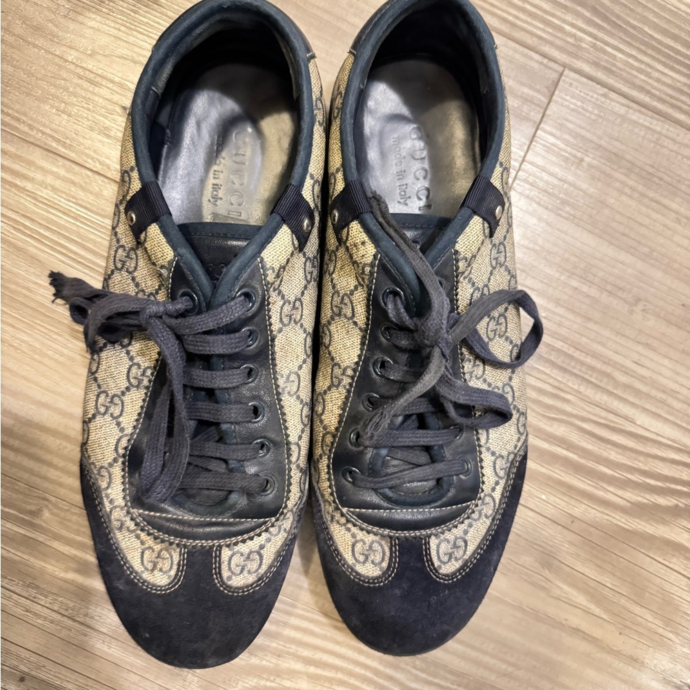Gucci Black and Beige Logo Sneakers
